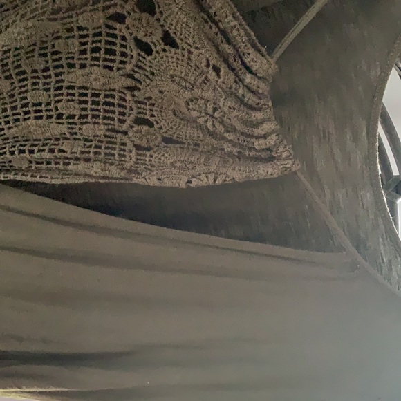 Plus size top - Picture 3 of 4